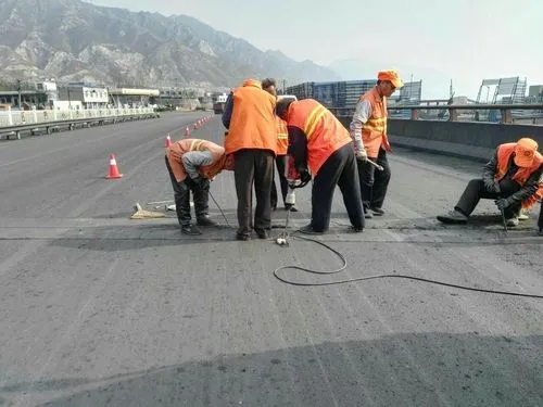 南关道路桥梁病害治理